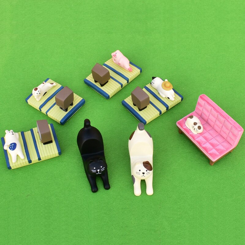 Quirky Cats &amp; Co Phone Holder